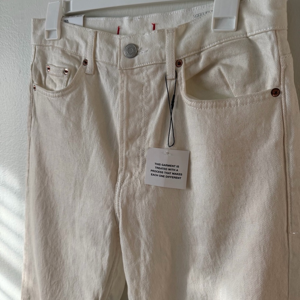 ZARA THE MID RISE RELAXED STRAIGHT